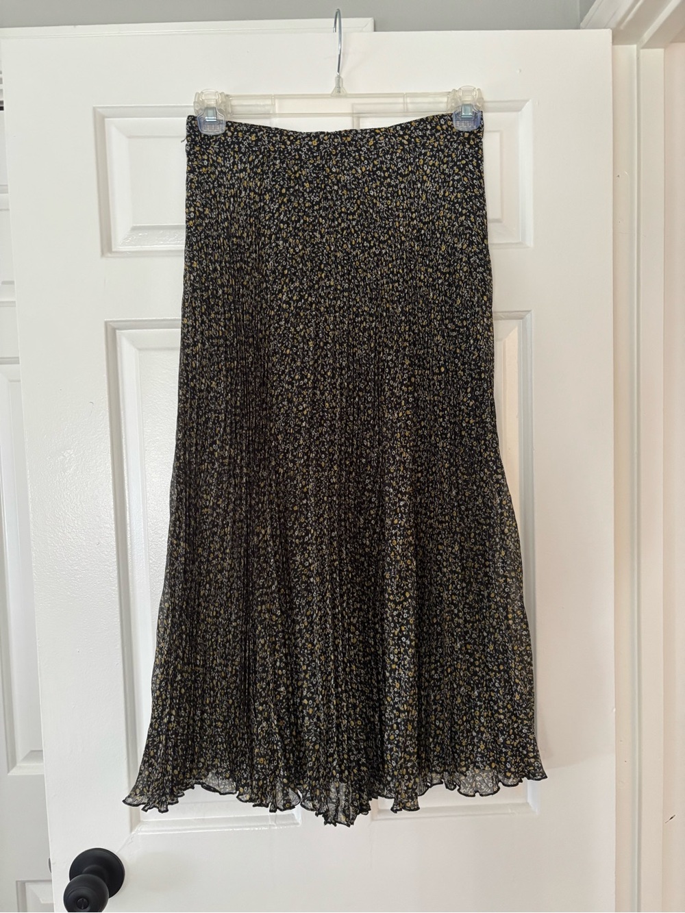 Abercrombie & Fitch Floral Midi Skirt with Yellow Accents - Size M - Like New